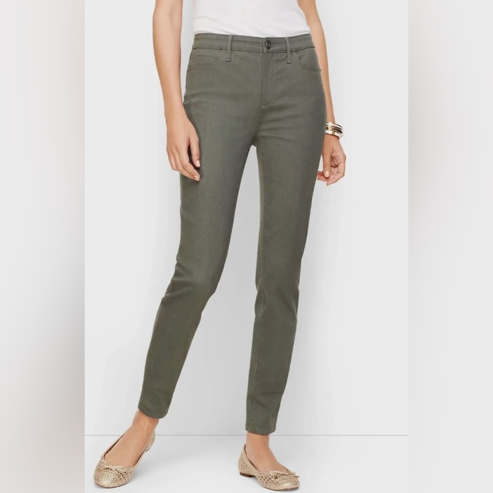 Olive green Talbots Jeggings Women’s size 8!!